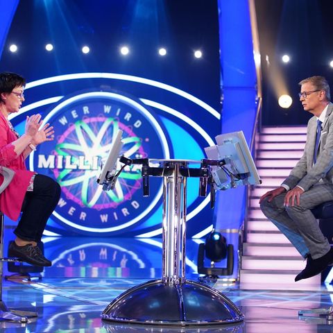 Günther Jauch mit Ellen Marquardt bei "Wer wird Millionär?"
