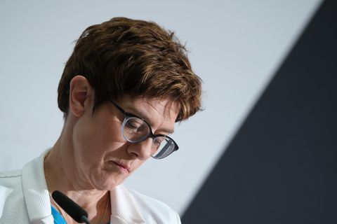 Kommunikations-Gau: Annegret Kramp-Karrenbauer hat sich mit ihrer Äußerung zum Video von Youtuber Rezo erneut in die Nesseln gesetzt