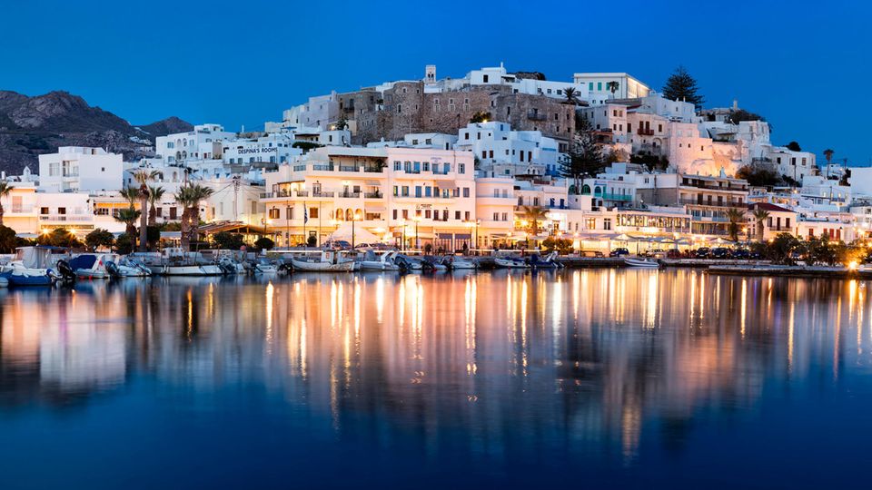 Insel-Hopping: Abendpanorama: Chora auf Naxos Abendpanorama: Chora auf Naxos