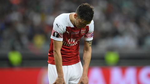 Mesut Özil verliert mit Arsenal das Europa-League-Finale gegen den Stadtrivalen Chelsea