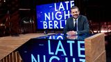 Klaas Heufer-Umlauf ist inzwischen auch solo als Talkmaster erfolgreich: Seit 2018 moderiert er seine Show "Late Night Berlin" mit wechselnden Gästen und lustigen Spielen