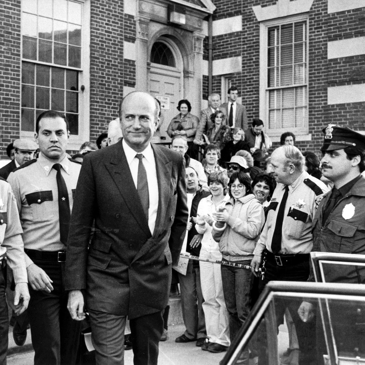Claus Von Bulow Ist Tot Ein Ruckblick Auf Sein Ratselhaftes Leben Stern De