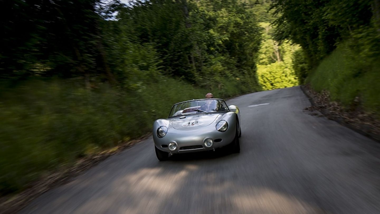 Mit einem Gewicht von 550 Kilogramm ist der Porsche 718 RS 60 Spyder für Bergrennen, wie gemacht