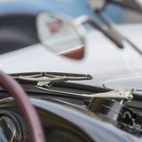 Die Scheibenwischer sind innen angebracht