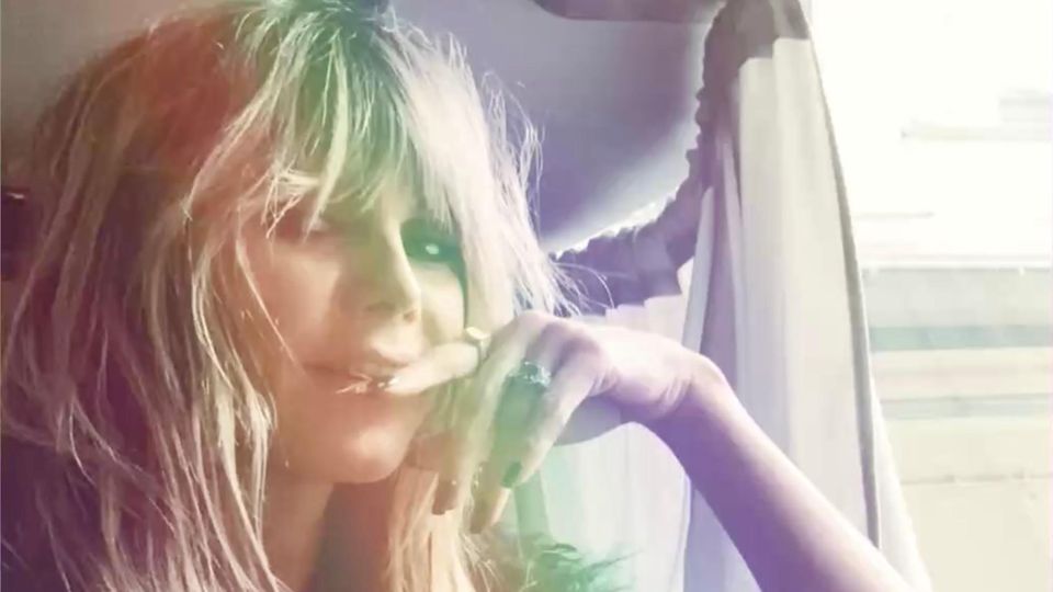 So cool reagiert Heidi Klum auf einen Hass-Kommentar So cool reagiert Heidi Klum auf einen Hass-Kommentar