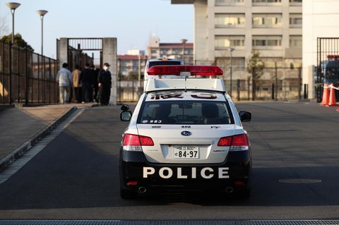 Ein Polizeiauto in Japan