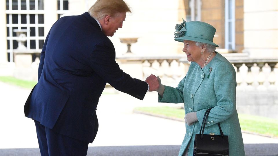 Queen Elizabeth II. und Donald Trump Queen Elizabeth II. und Donald Trump