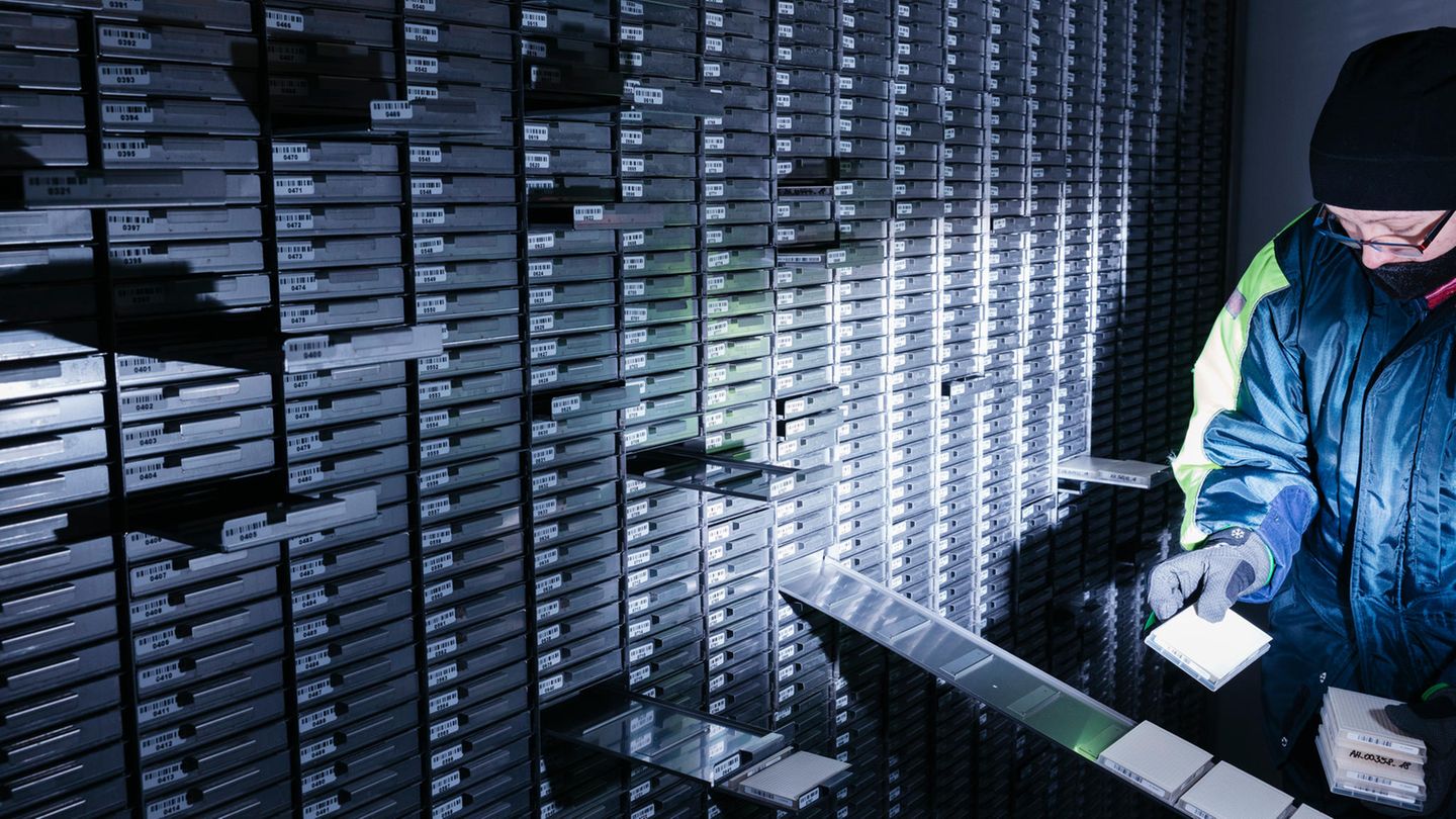 Zu Besuch im Labor der Deutschen Knochenmarkspenderdatei