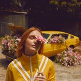 Julia-Marie Werner, "Weil ich ein Mädchen bin", 2019. Das Bild bedeutet für die Fotografin, "dass ich Dinge fotografiere die ich sehe weil ich bin wer ich bin." Eigentlich sollte die Fotografie "Weil ich bin wer ich bin" heißen, so Werner. "Aber 'Mädchen' beschreibt mich ganz gut genug."