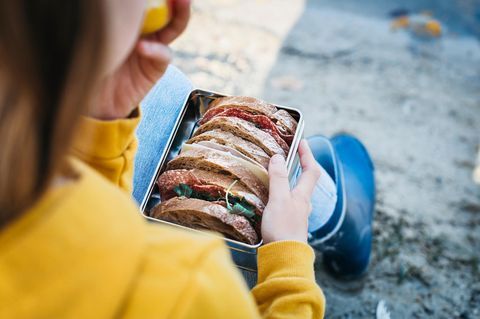 "Wurschtbrot" gleich "Wurstbrot"?