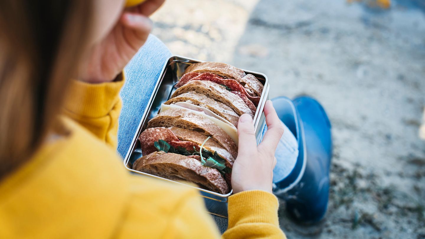 "Wurschtbrot" gleich "Wurstbrot"?
