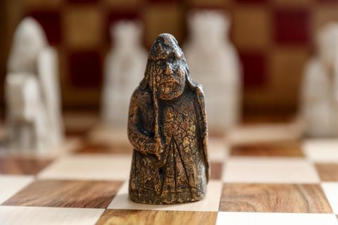 Eine Schachfigur aus dem Mittelalter