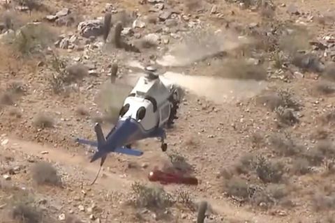 Rettungseinsatz in Arizona: 74-Jährige soll mit Trage an Hubschrauber gerettet werden – und dann passiert das ...