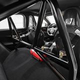 Im Jaguar XE SV Project 8 findet sich - natürlich - ein Überrollkäfig