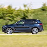 Der BMW X5 M50d ist 4,92 Meter lang