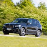 Dank Hinterachslenkung geht es auch flott um die Kurven