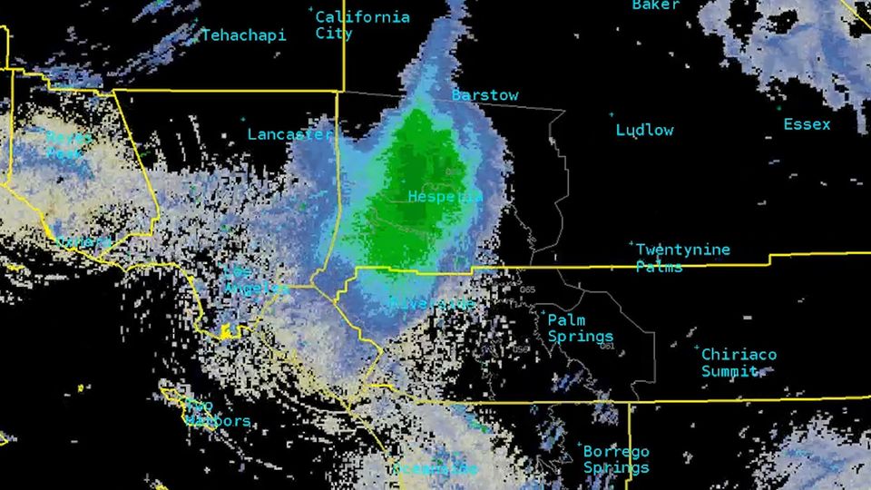 Dieses Bild macht Meteorologen in Kalifornien stutzig: Eine "Blühe" von Marienkäfern erscheint auf dem Radar.