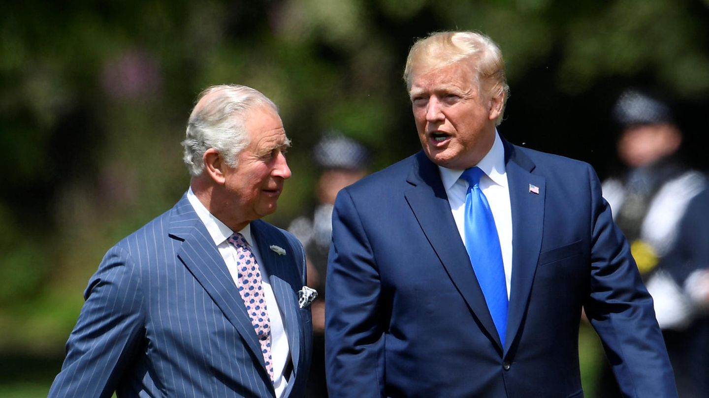 Donald Trump und Prinz Charles (links)