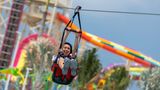 Oder wie wäre es mit etwas mehr Nervenkitzel? Die Fahrt über die 500 Meter lange Zip-Line Strecke kostet bei Vorab-Buchung 79 bis 139 US-Dollar Aufpreis.