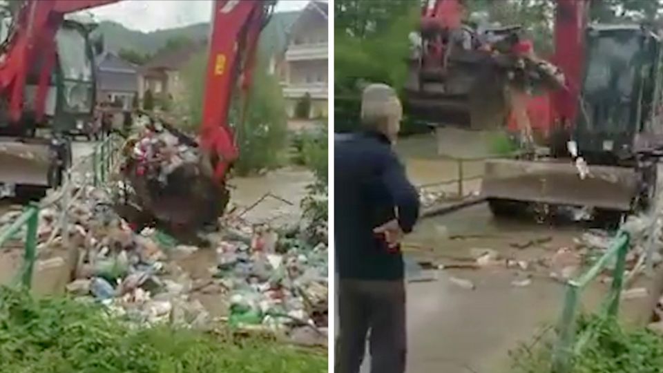 Serbien: Bagger schaufelt Müll aus Fluss in Fluss zurück