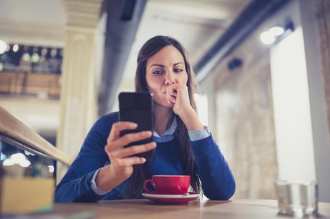 Wenn das Smartphone sich merkwürdig verhält, kann ein Schädling dahinterstecken (Symbolbild)