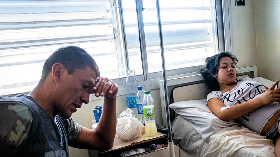 Belén, nach einer Vergewaltigung schwanger, wartet im Krankenhaus auf die Abtreibung