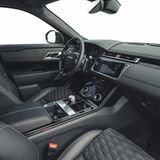 Das Cockpit im Range Rover Velar SV Autobiography funktioniert komplett digital