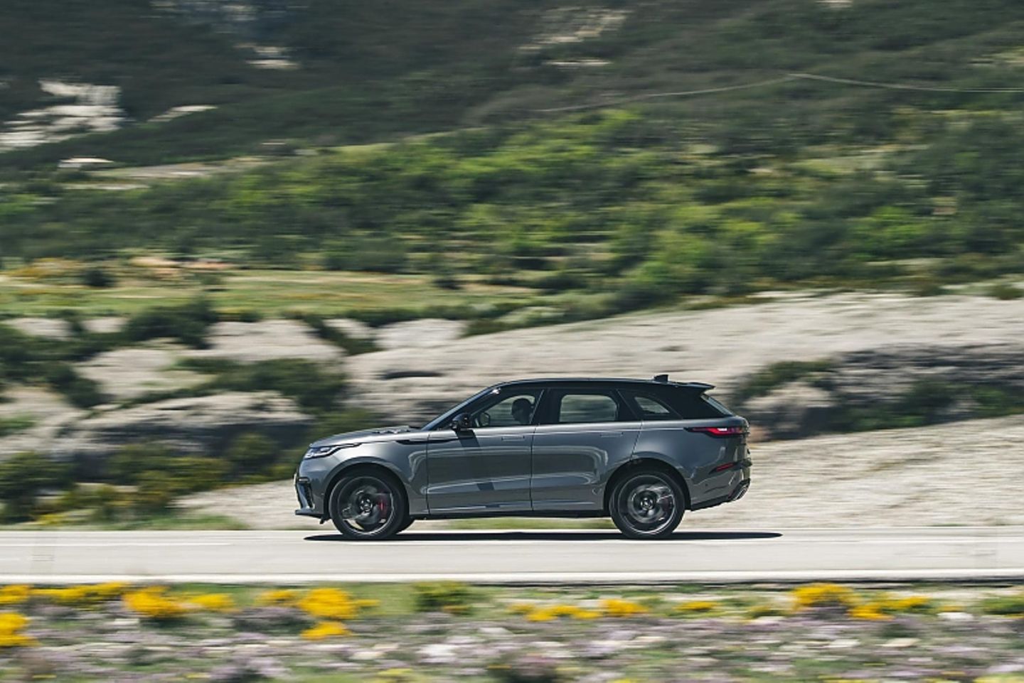 Range Rover Velar SV Autobiography