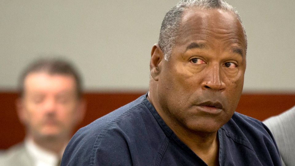 O.J. Simpson O.J. Simpson im Jahr 2013 vor Gericht