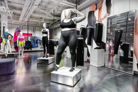 nike plus size puppe