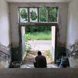 Der zweigeschossige unterirdische Bunker bleibt aus Schutz vor Vandalismus verschlossen. Die oberen Gebäude können jedoch besichtigt werden. Betrachter erhalten faszinierende Einblicke in eine Zeit, in der der Weltfrieden in höchster Gefahr war.