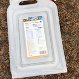 Mein wichtigster Gegenstand beim Campen ist:  "Dieser faltbare Wasserkanister. Da passen 9,4 Liter rein und mit dem kann ich den Wassertank unseres Campers auffüllen. So haben wir immer ausreichend Wasser für Kaffee oder Espresso." (Janine)