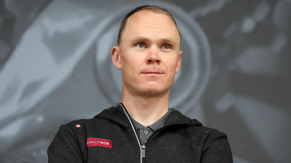 Christopher Froome zog sich bei seinem Sturz schwere Knochenbrüche zu Christopher Froome zog sich bei seinem Sturz schwere Knochenbrüche zu