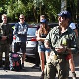 Erste Einführung: Survival-Profi Detlef Kamerau erklärt den Ablauf des Trainings