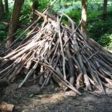 Hütten, Betten und Hängematten im Urzustand ... 