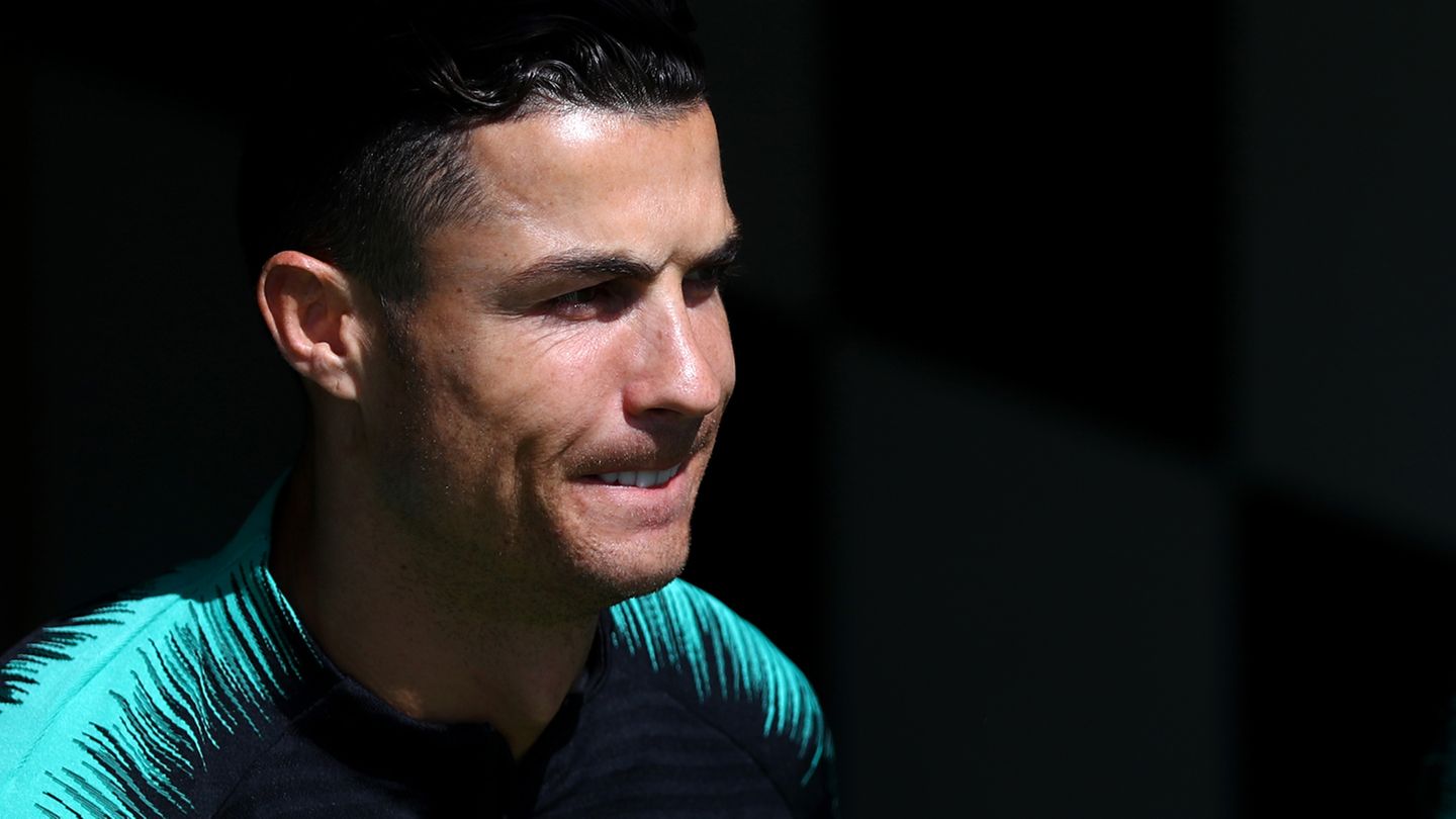 Cristiano Ronaldo ist mit dem Vorwurf der Vergewaltigung konfrontiert