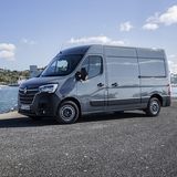 Leer wiegt der Renault Master fast zwei Tonnen