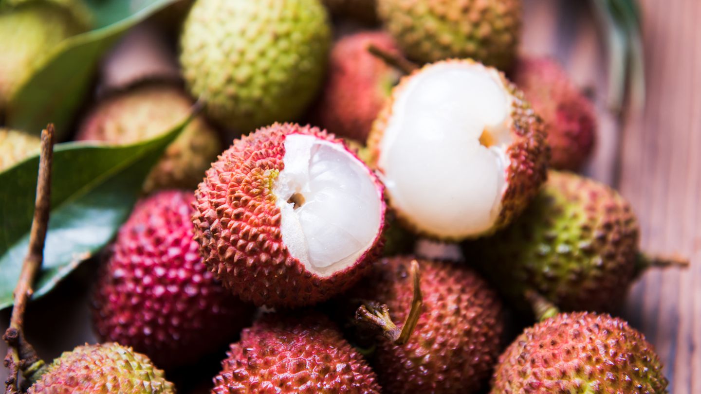 Die süße Litschi-Frucht ist ein begehrter Snack