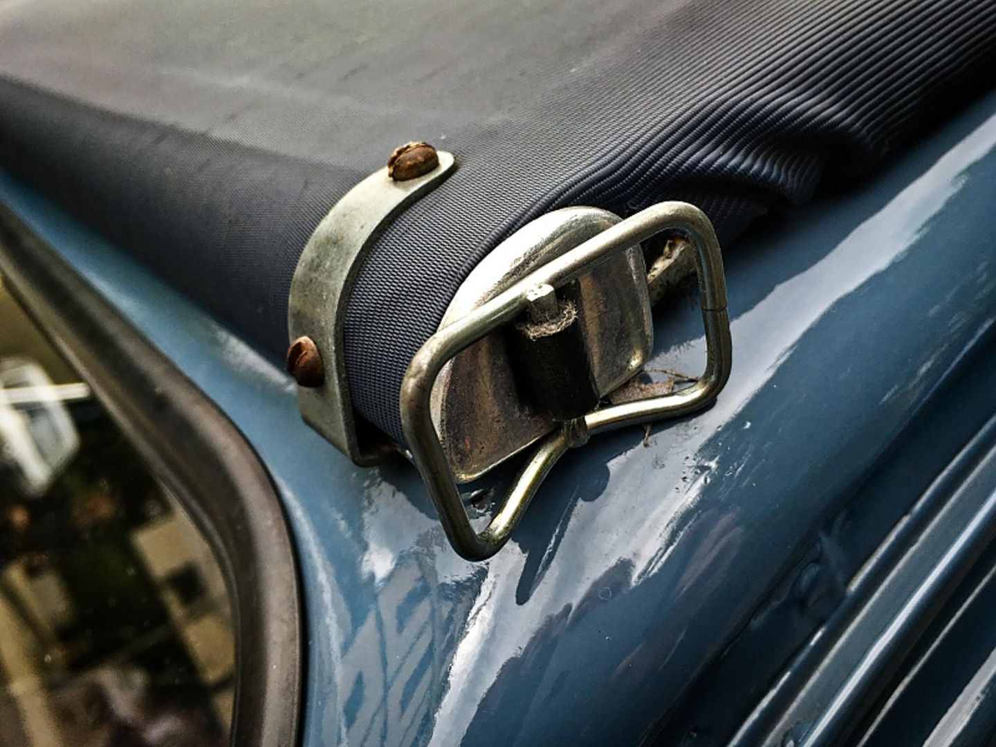 Mit ein paar Griffen zum "Casbrio": der Citroen 2 CV