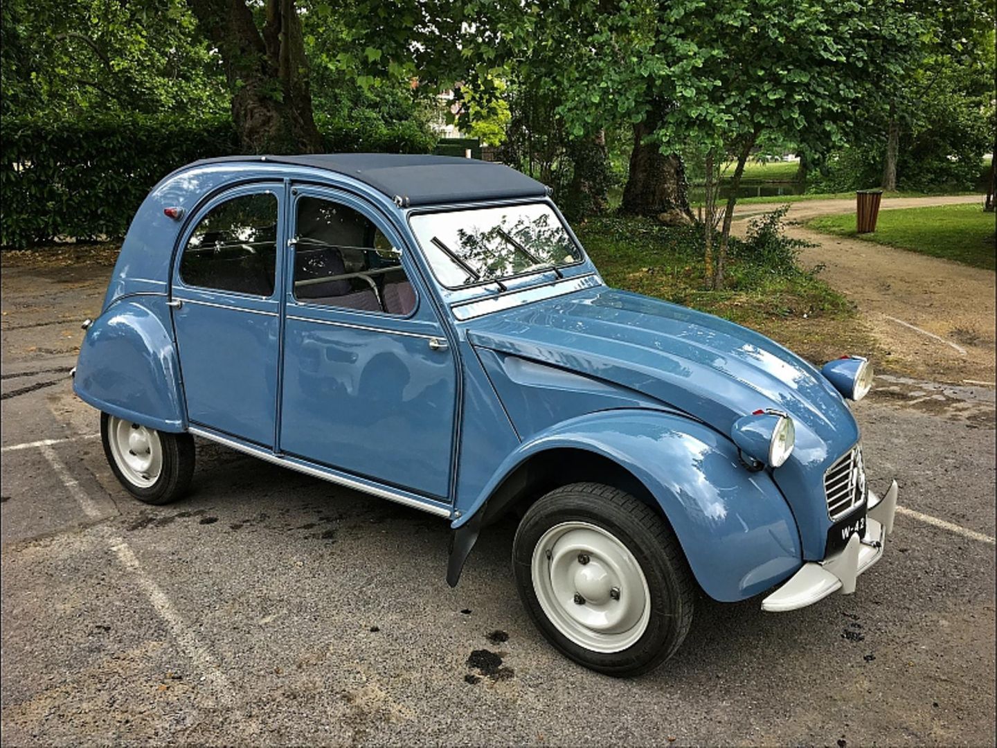 Citroen 2 CV