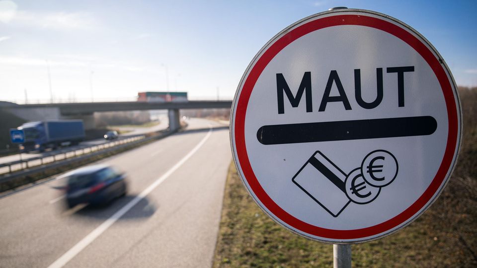 Europäischer Gerichtshof: Streitpunkt Maut: Jetzt urteilte der EuGH in Luxemburg abschließend über die Abgabe. Streitpunkt Maut: Jetzt urteilte der EuGH in Luxemburg abschließend über die Abgabe.