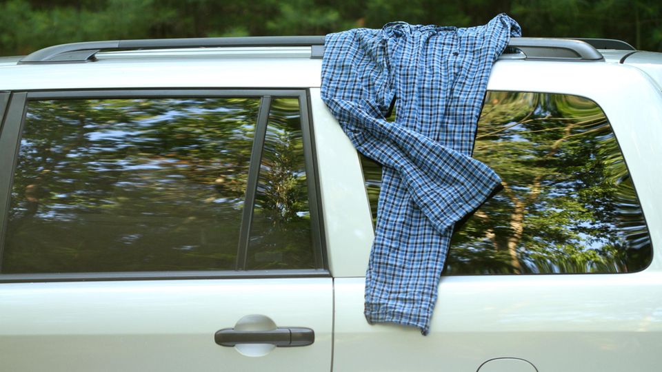 Hose auf Autodach