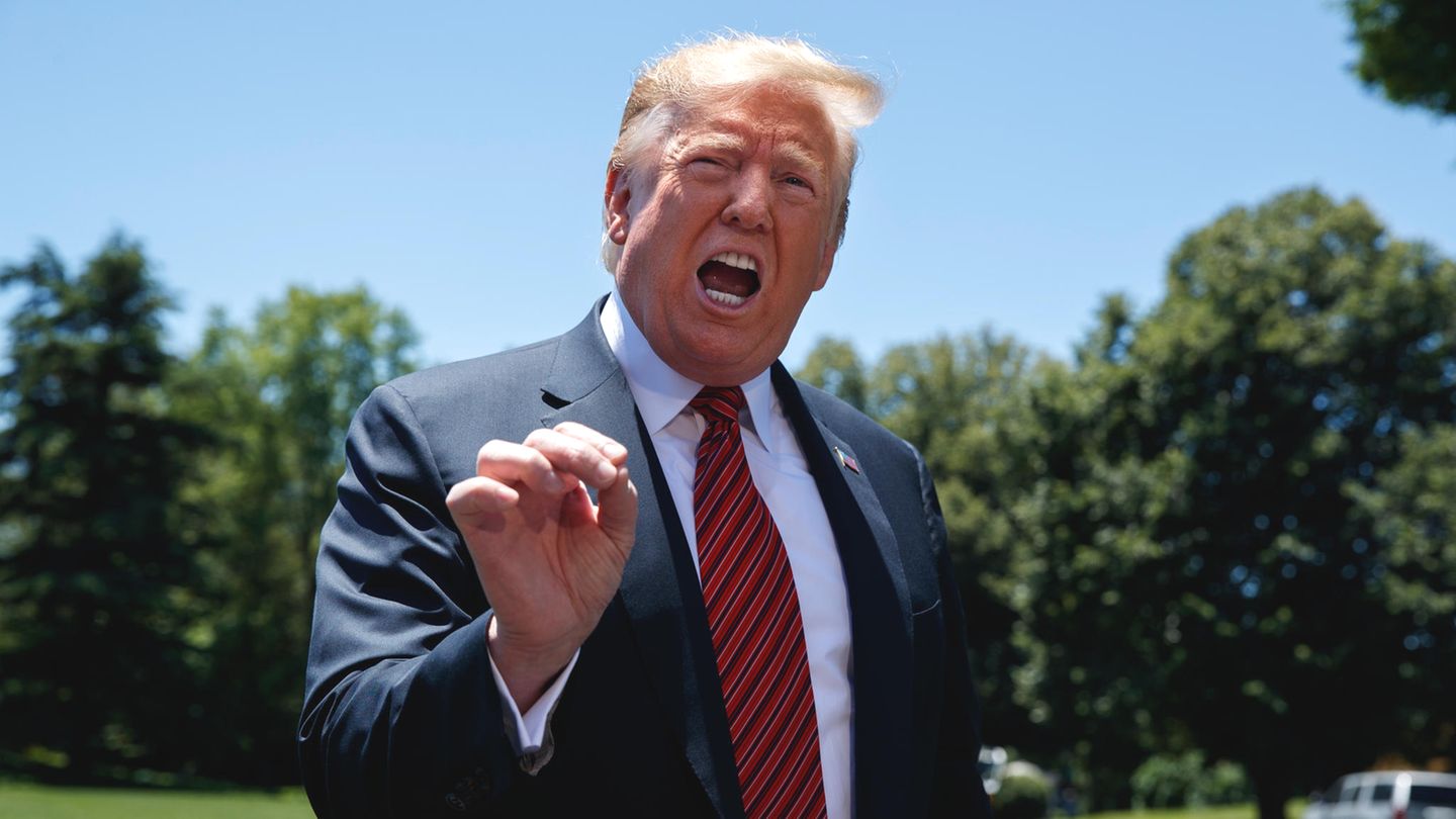 US-Präsident Donald Trump bezeichnet Umfragen, die ihn schlecht aussehen lassen, als Fälschungen