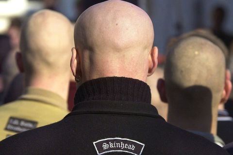 Drei Skinheads nehmen in Hagen an einem Neonazi-Aufmarsch teil