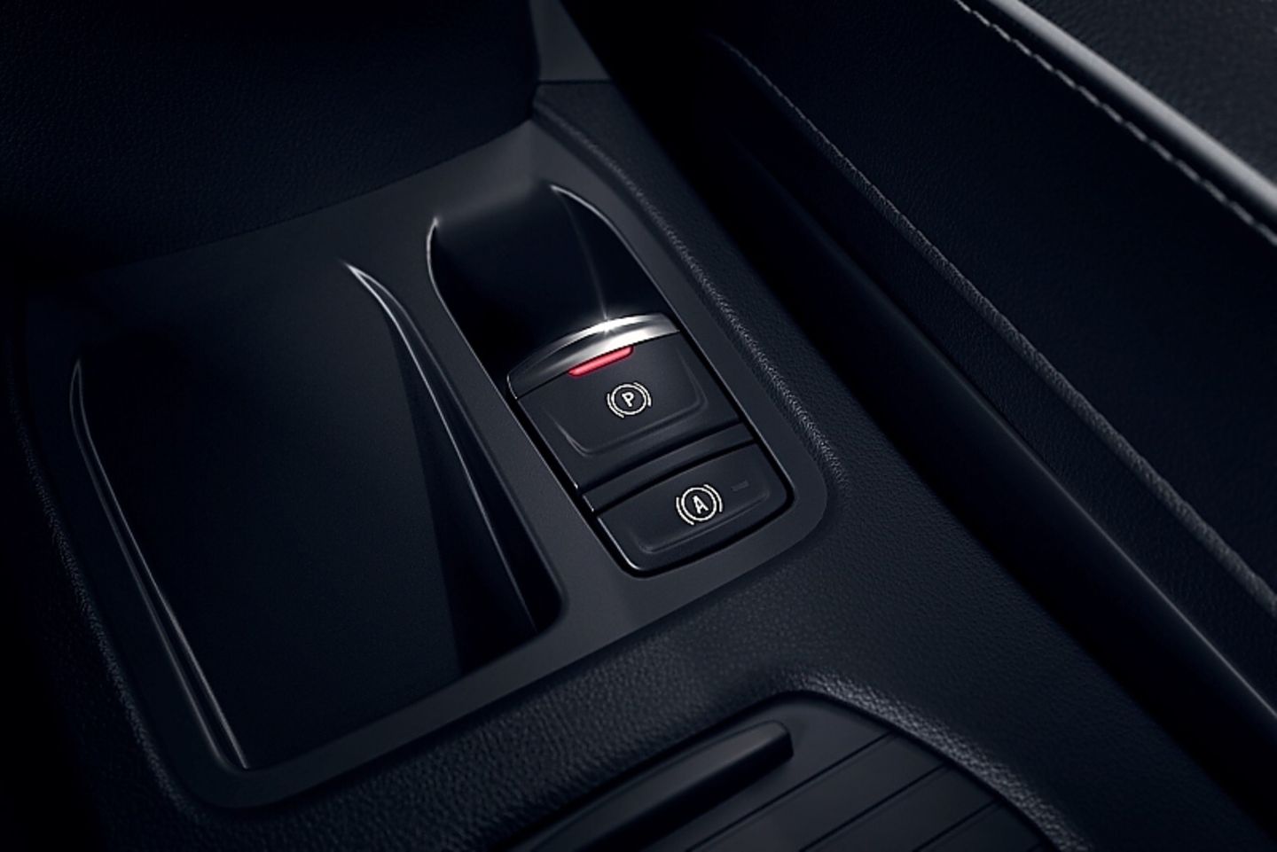 Die Handbremse im Renault Clio 2019 ist nun elektrisch und braucht weniger Platz