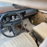 Das Lenkrad hat die Dimensionen einer XXL-Pizza