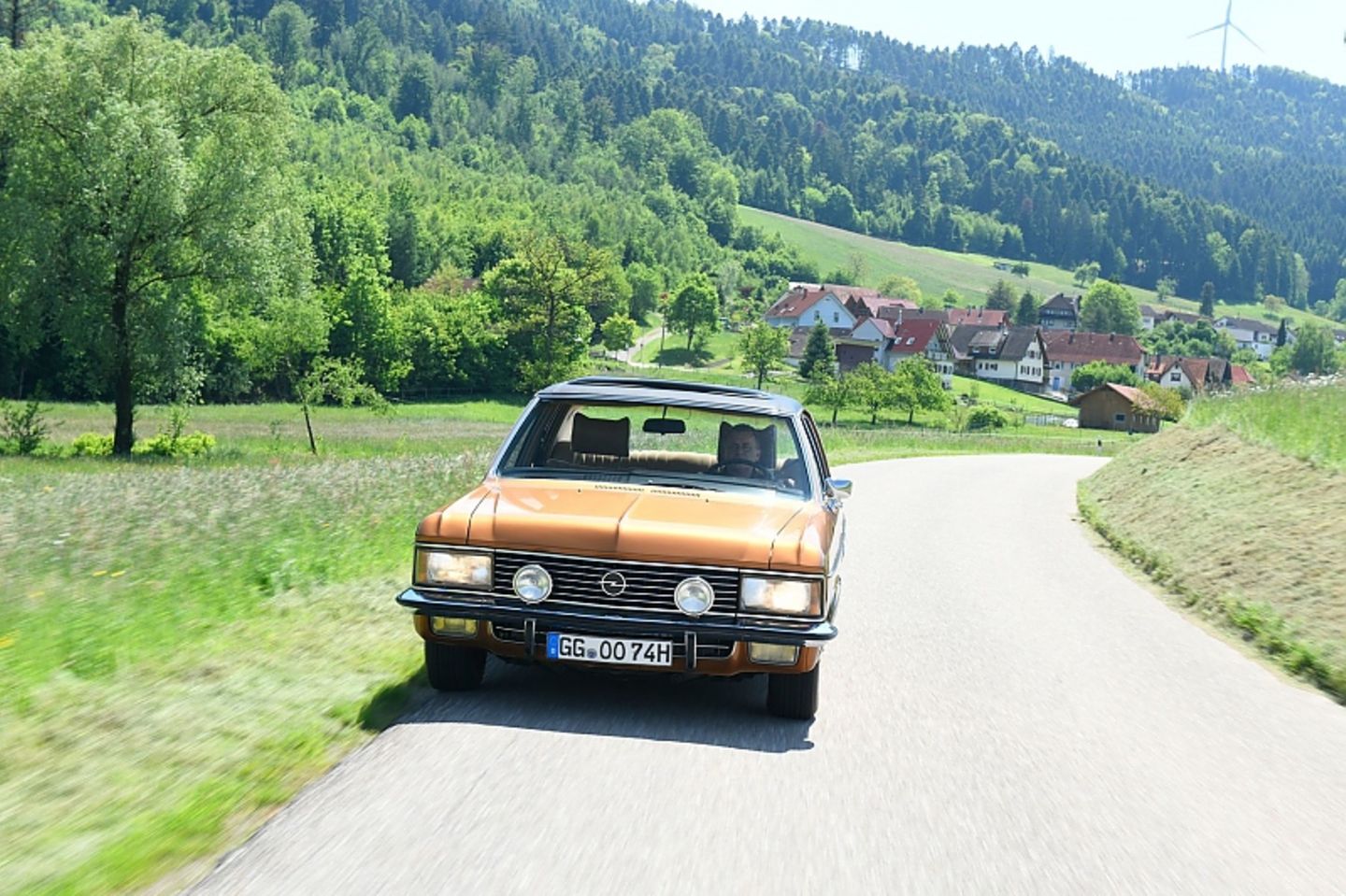 Die Höchstgeschwindigkeit des Opel Admiral B 2.8 E beträgt 190km/h