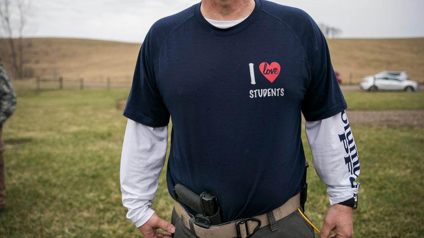 "I love students" ist ein Slogan, den Männer über 50 lieber nicht mehr verwenden sollten
