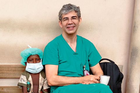 Arzt David Nott über seine Arbeit in Kriegsgebieten