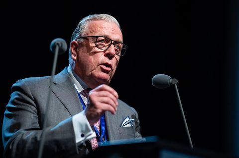 Der neue Ärztepräsident Klaus Reinhardt nach der Wahl im Mai in Münster